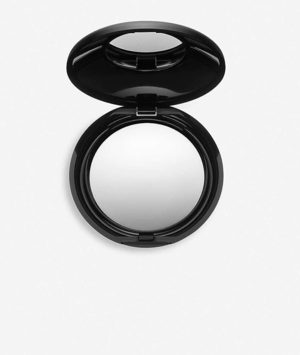 PAT McGRATH LABS Skin Fetish: Sublime Perfection Blurring Under-eye Powder - Medium(4gm)